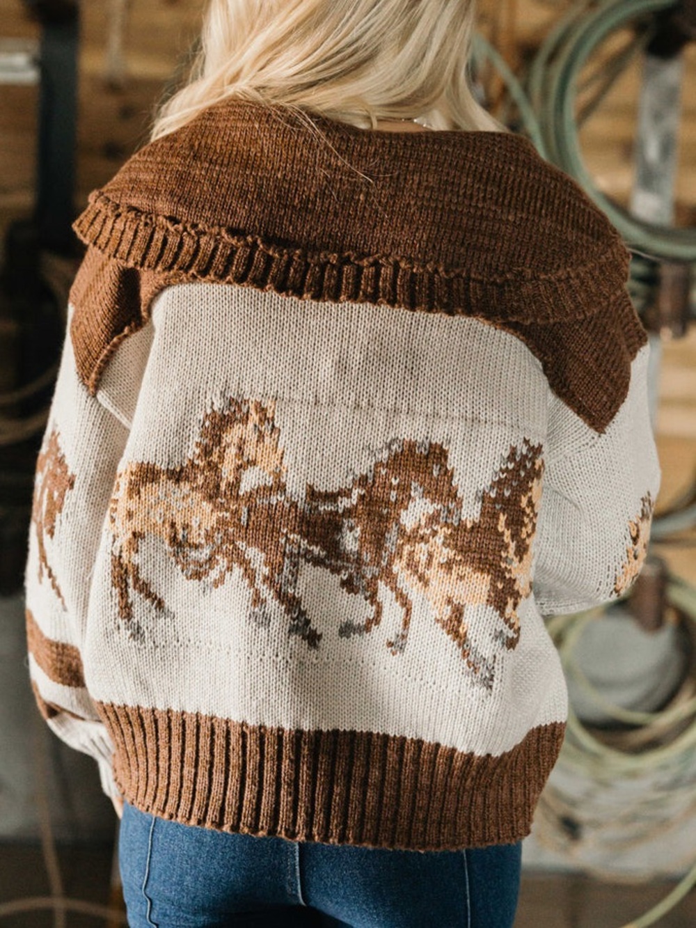Veveret Heavy Knit Western Horse Print Brown Button Up Sweater Cardigan Medium - Picture 3 of 10